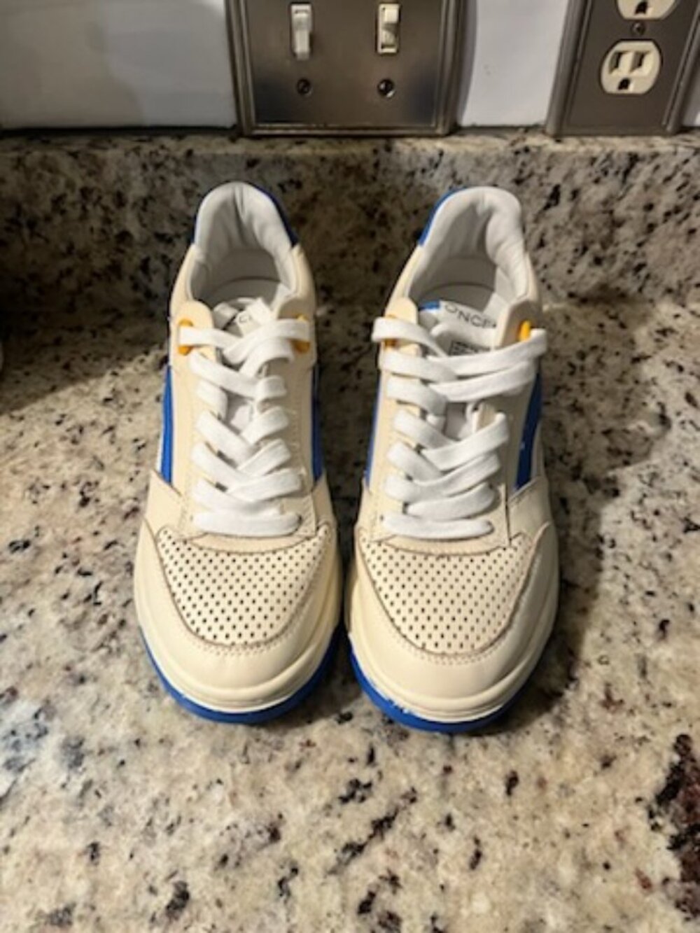 Oncept Sneakers